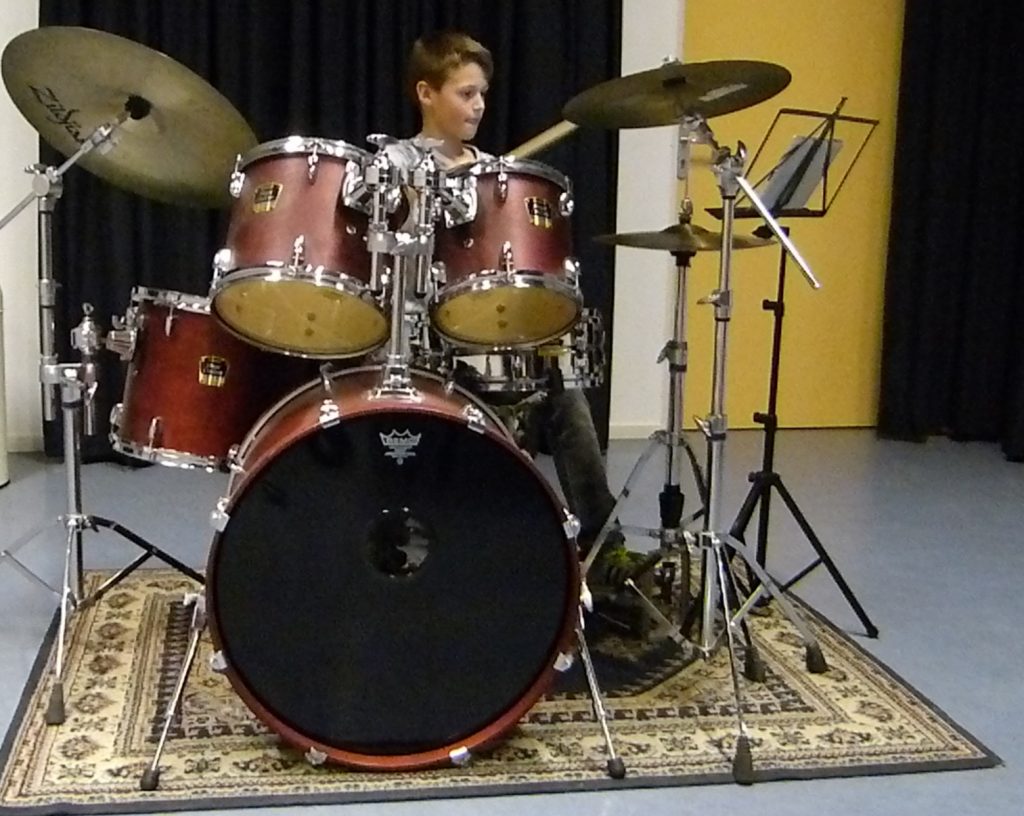 Drumles Boven-Leeuwen - Drumschoolslagwerk Henry Janssen